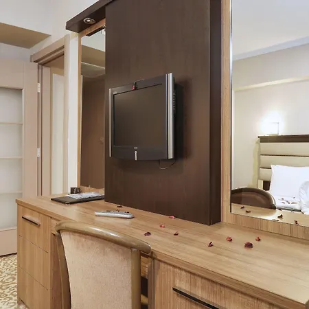 Hotel Balturk 4*